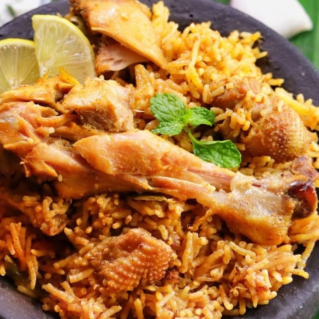 Pariwaar Country Chicken Biryani.