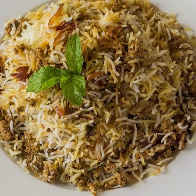 Avakkai Kodi Fry Biryani (Boneless).