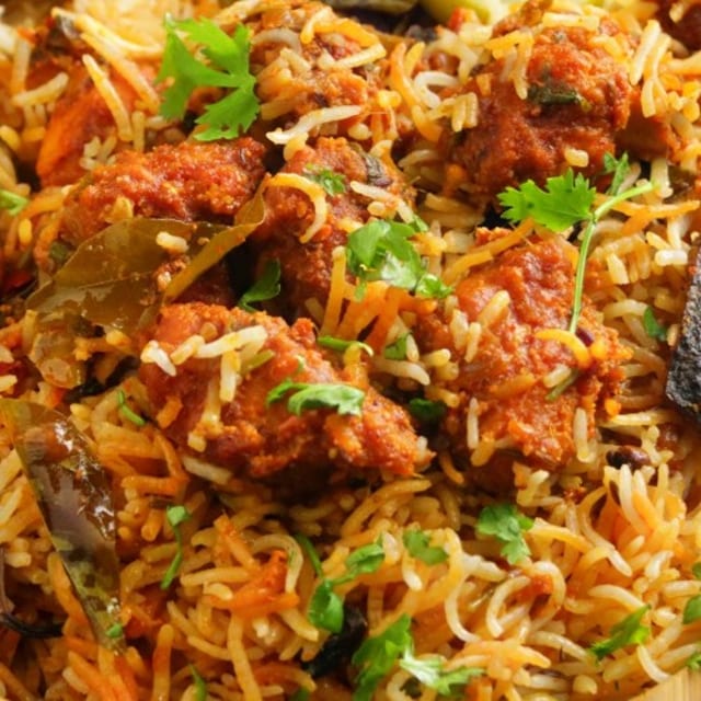 **Pariwaar Special Chicken Dum Biryani (Boneless - 65) **.