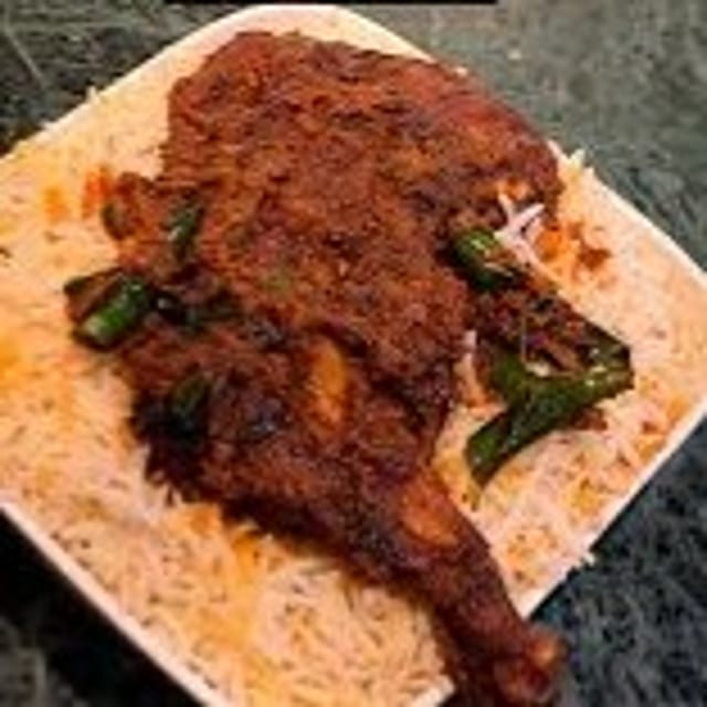 Pariwaar Joint Chicken Biryani.